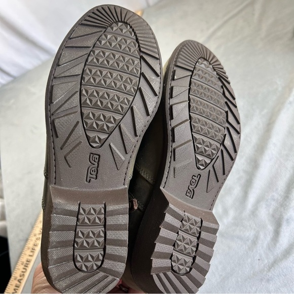 Teva Women's Ellery Ankle Boots Deep forest green new size 5.5 - Picture 8 of 10